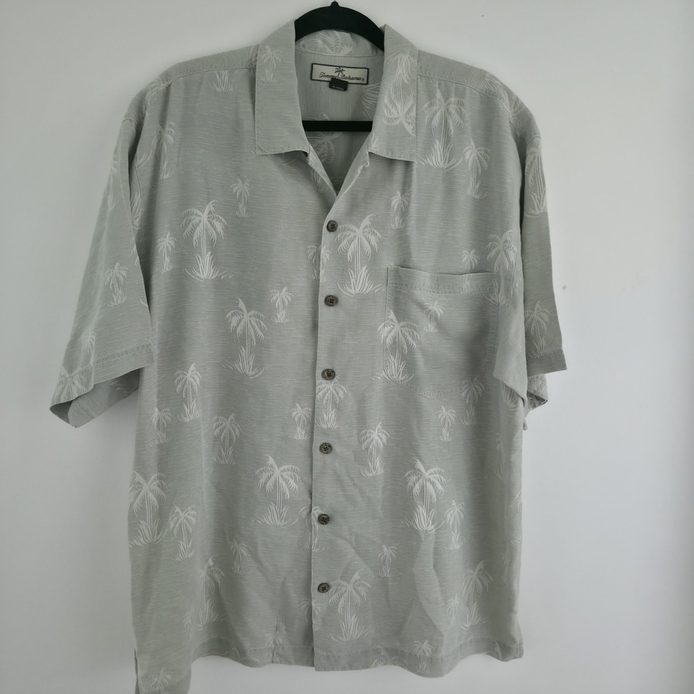 Tommy Bahama Shirt Men SIZE Green Silk L Palm Tree Tonal Camp Hawaiian Button Up